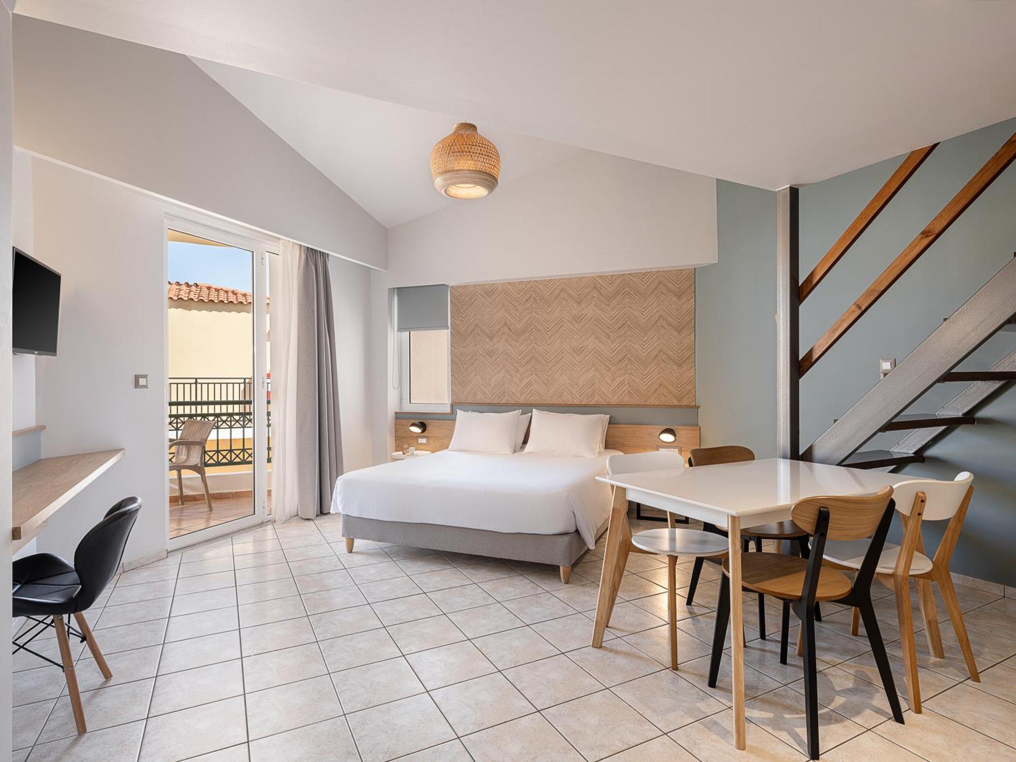 Alexia Beach Hotel Agia Marina  Екстер'єр фото