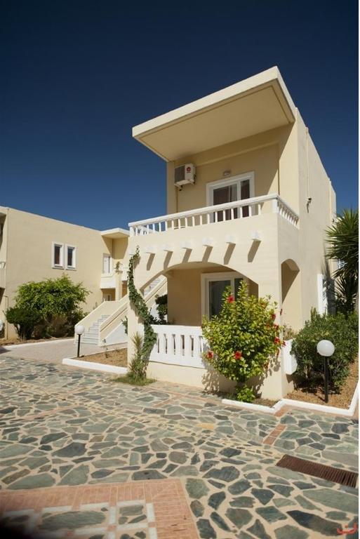 Alexia Beach Hotel Agia Marina  Екстер'єр фото